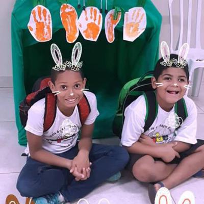 57574576 574792426361038 2355898125744340992 N